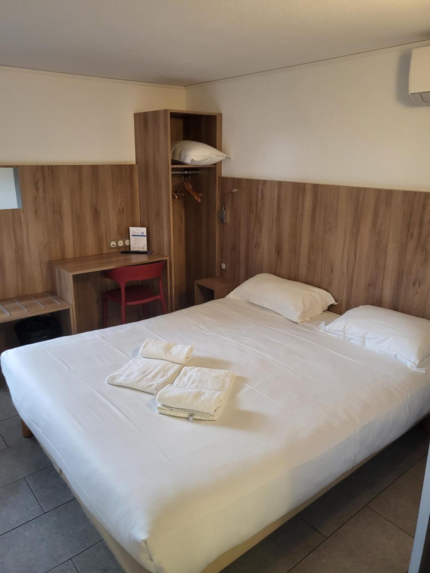 Brit Hotel Plaisance A9/A61 Narbonne Exterior photo