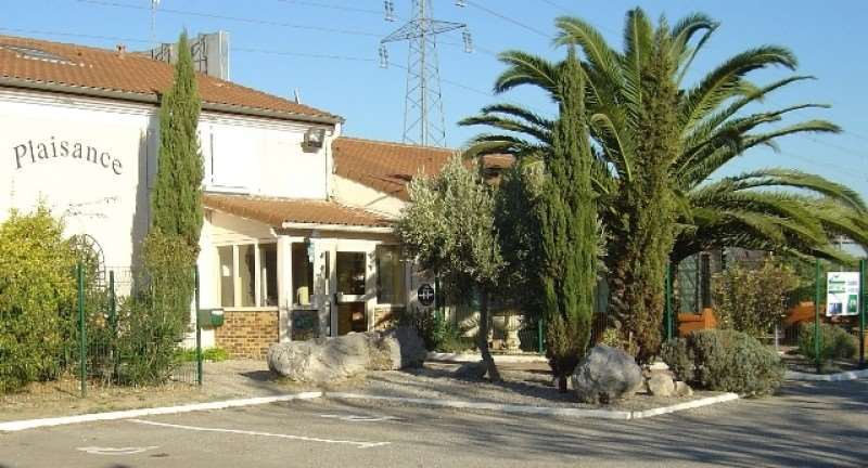 Brit Hotel Plaisance A9/A61 Narbonne Exterior photo